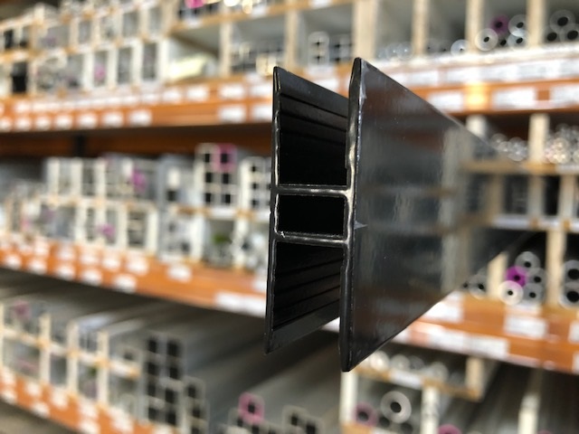 Multiwall H Bar - One Piece Black 6Mtrs