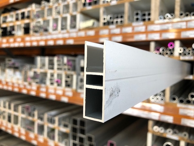 Multiwall Edge Bar - White 6Mtrs
