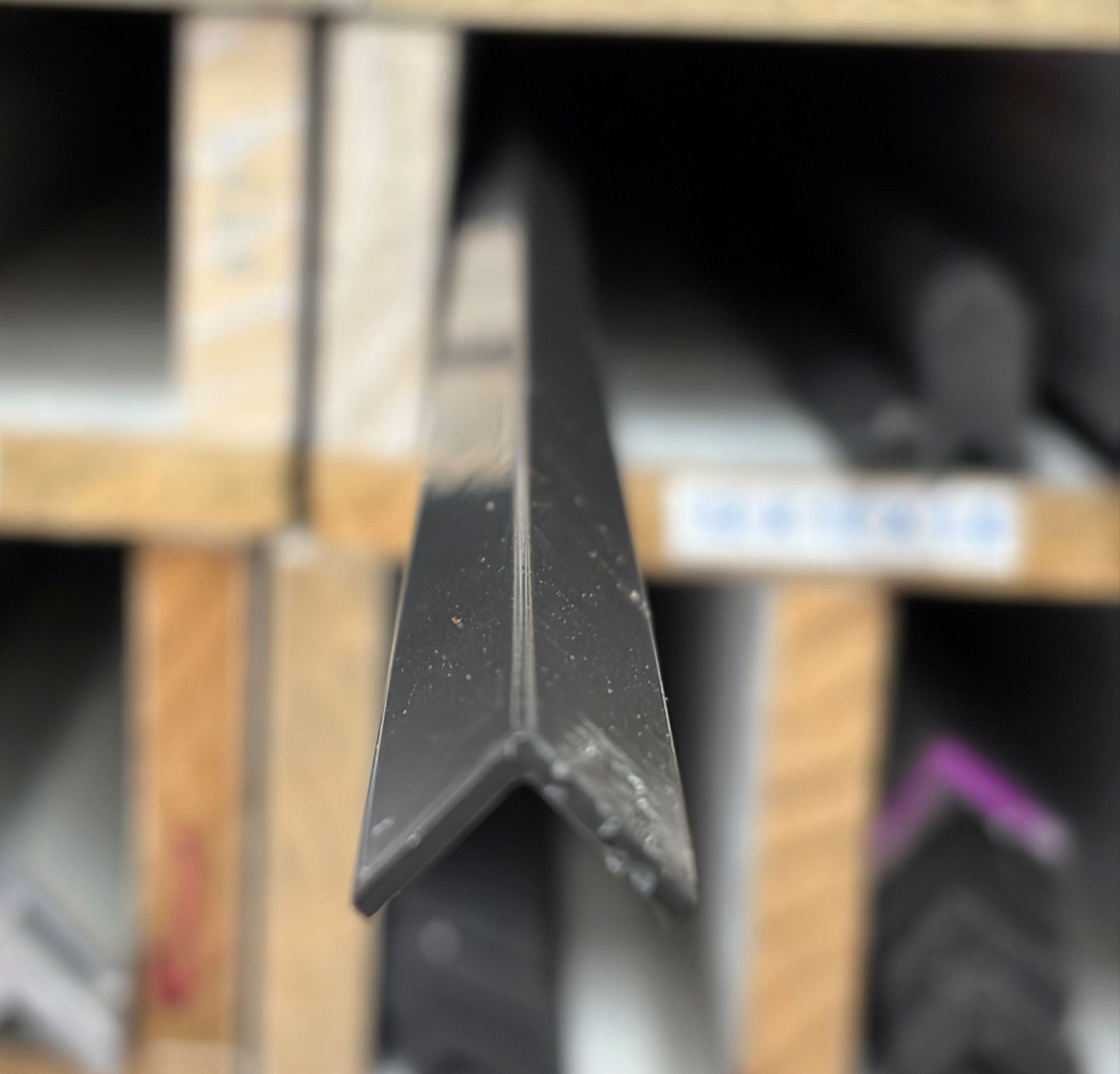 Angle 12mm x 12mm x 1.6 x 6.5mtr Monument