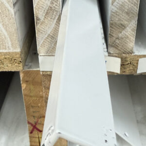 ANGLE 20 X 12 X 1.6 X 6.5M DOVER WHITE