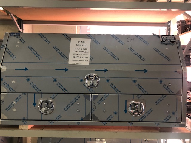 FRONT OPENING TOOL BOX 1700 x 850 x 550 - HALF DOOR